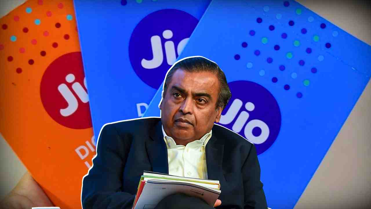 Jio's four best recharge plans for just Rs 300, get all unlimited benefits