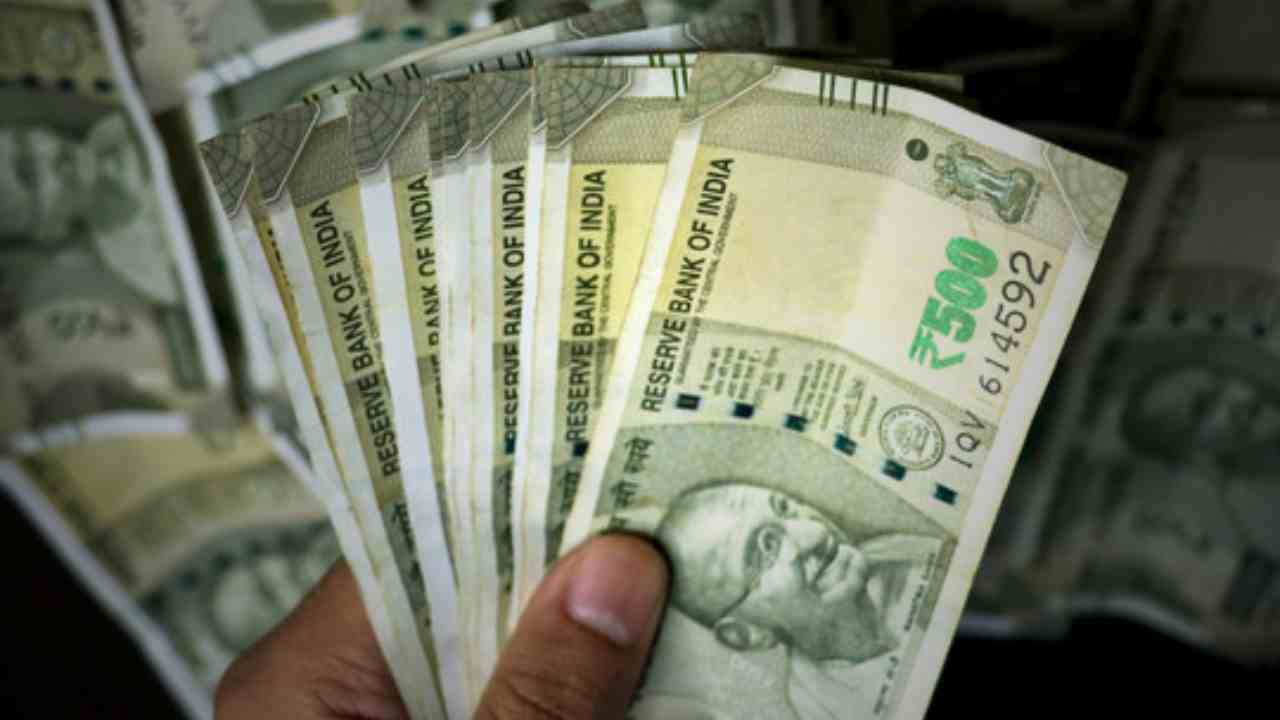 Start this business with a small investment and you will get a big amount of money in your pocket.